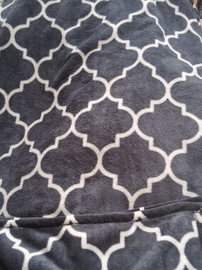 Port Authority Gray and White  Plush Throw Blanket FREE WITH $20 PURCHASE